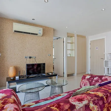 Grande Carribean L Family Stay L Pattaya L Luxury Views & Comfort Room photo